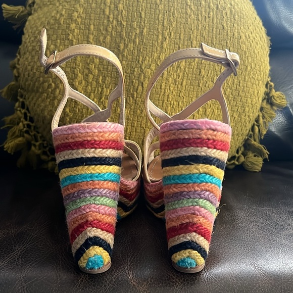 Kate Spade New York Lindsay wedges, size 8. - Picture 5 of 14